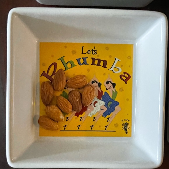 Vintage Set of 4 Latin dances Pottery Bran serving dishes Latin dances graphics. - Picture 6 of 13